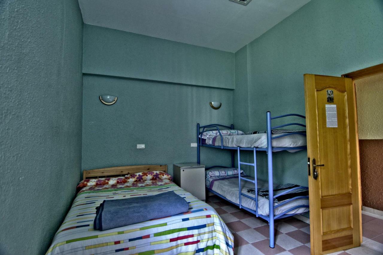 Albergue Juvenil De Bustiello Bustiello  ภายนอก รูปภาพ